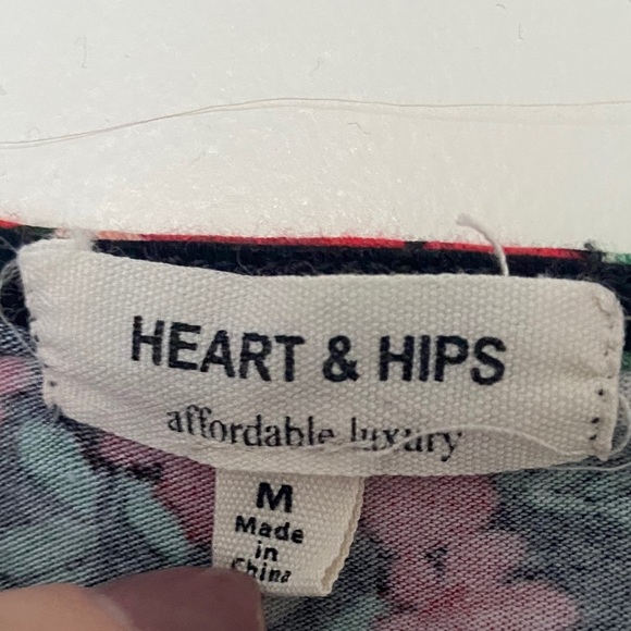 Floral Wrap Crop Top - Picture 3 of 4